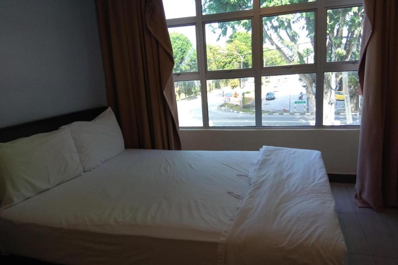 Oyo 90021 Star View Hotel Kampong Batu Tiga Экстерьер фото